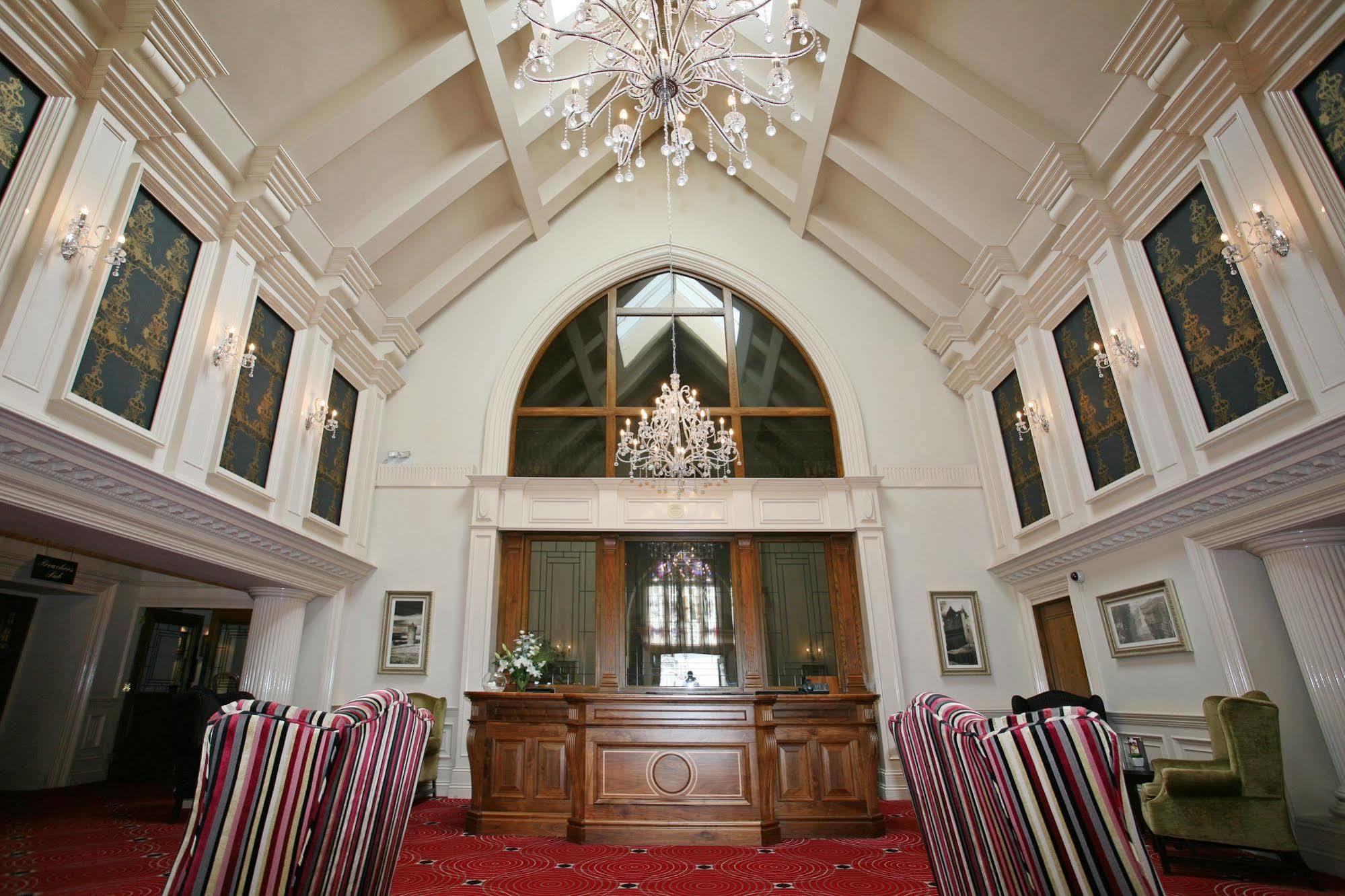 Temple Gate Hotel Ennis Dış mekan fotoğraf